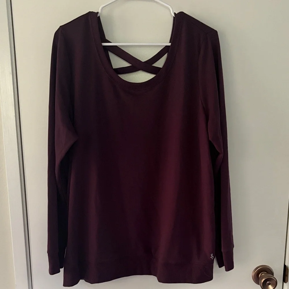 Chic Burgundy Crisscross Back Sweatshirt - Picture 1 of 4